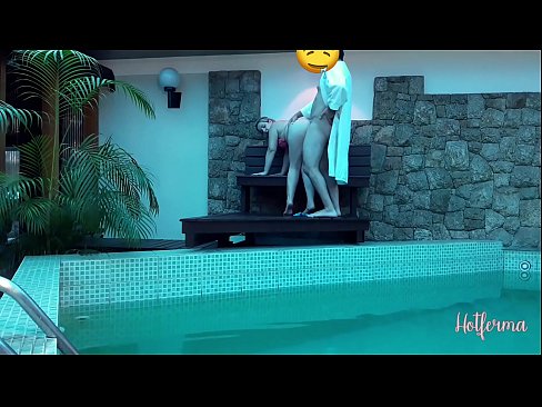 ❤️ Bulla ancillam ad piscinam invitat, sed fervido resistere non potuit Anal video ad nos la.com-porn-mz.ru